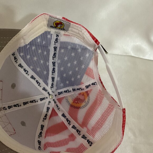 Buc-Ees Patriotic Trucker Hat With American Flag Mesh Back & Logo Patch - Picture 5 of 5